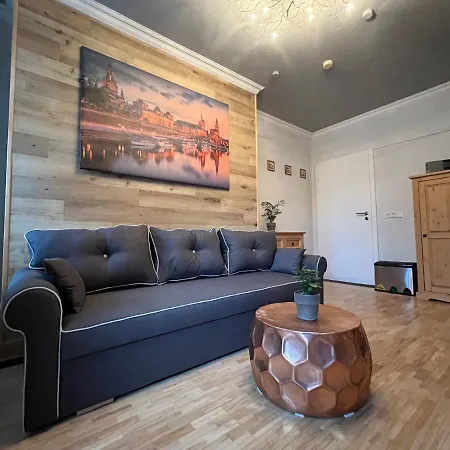 Sweet Inside Two Apartment